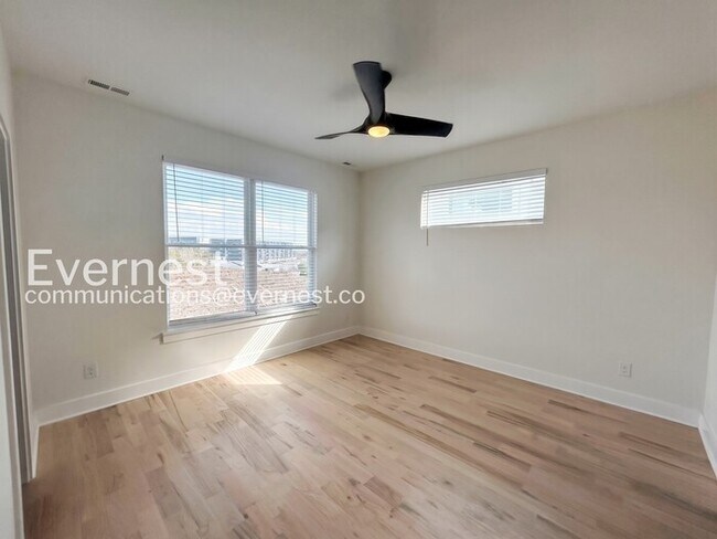 Building Photo - 427 Toney Rd