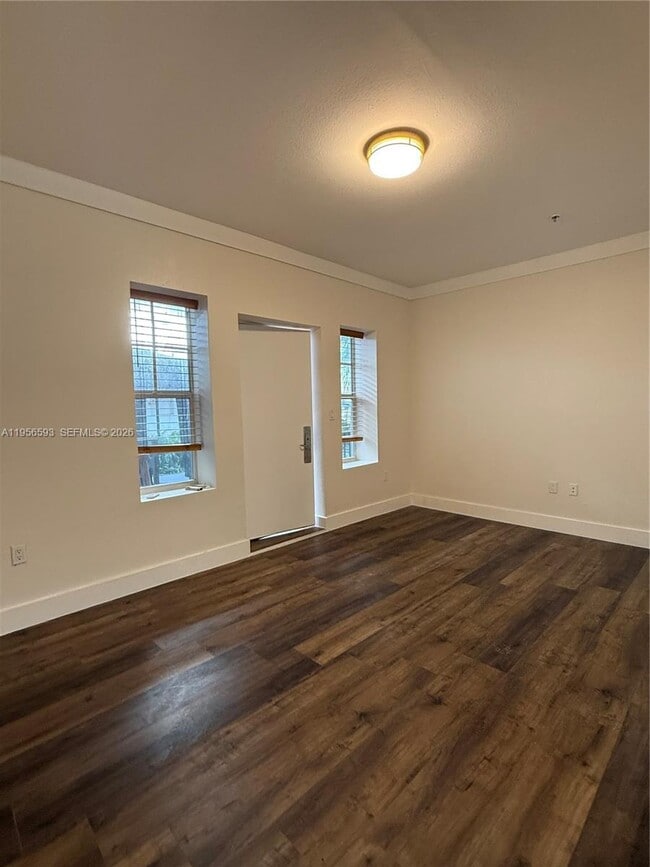 Building Photo - 1330 Pennsylvania Ave