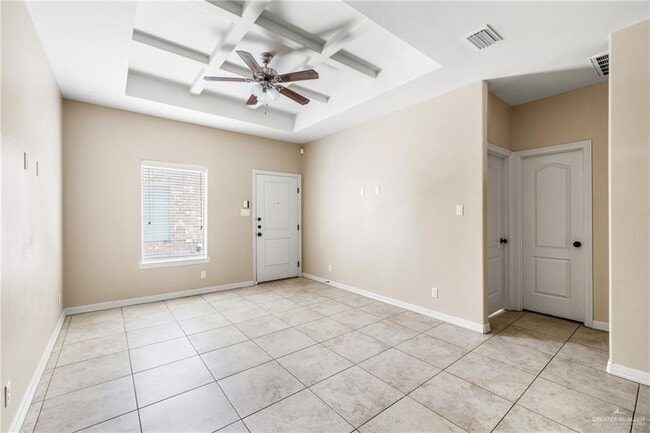 Building Photo - 18 E St