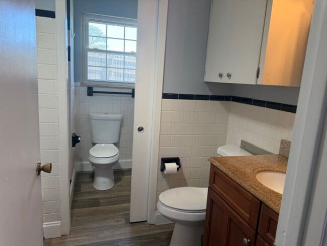 Building Photo - Seymour 37865 - One-level brick home with 3 bedrooms, 2 baths & bonus room - Call Linda Meese (86...