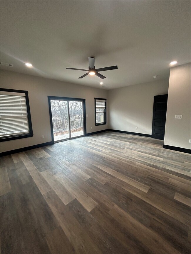 Building Photo - 3313 SW Lucretia Rd