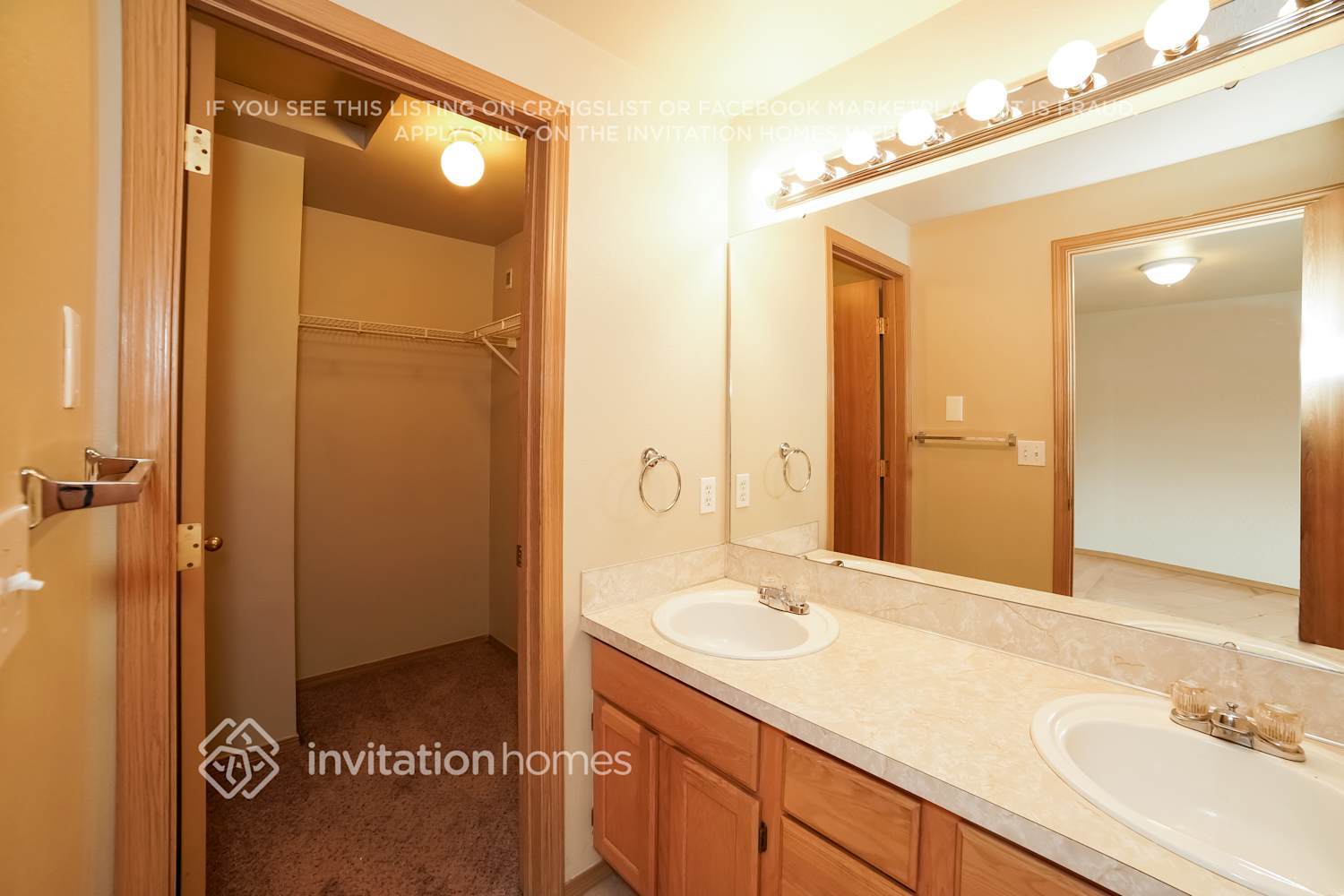 Building Photo - 4716 35th Ave NE