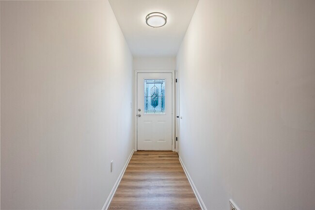 Building Photo - 4243 Windsor Spring Rd