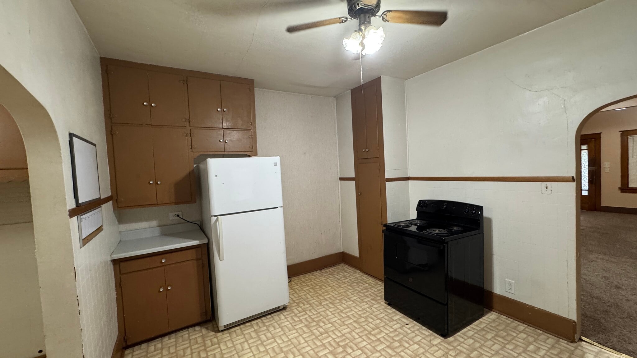 Building Photo - 406 S Chicago Ave