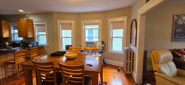 Building Photo - 58 Bristol Rd