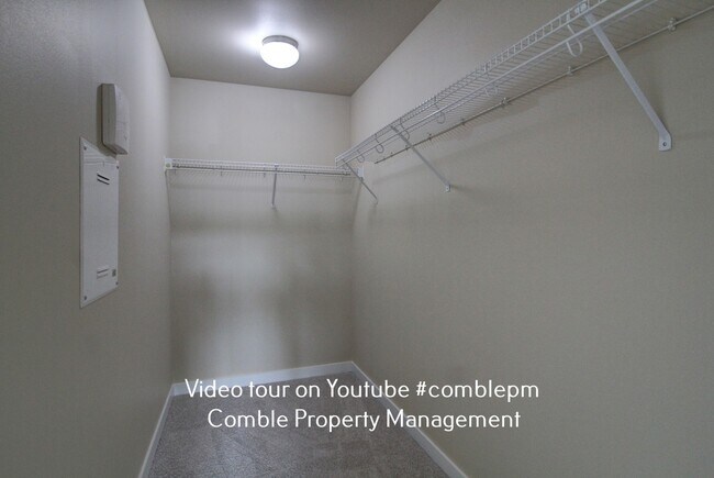 Building Photo - 17321 13th Dr SE