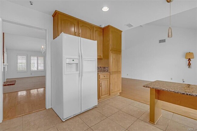 Building Photo - 551 S Paseo Lucero