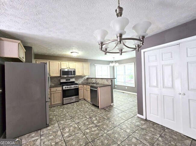 Building Photo - 117 Davis Mill Ct