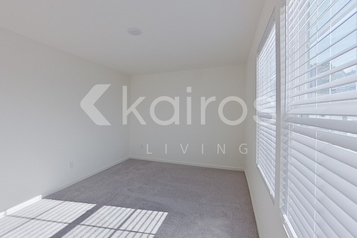 Building Photo - 7020 Moss Creek Way