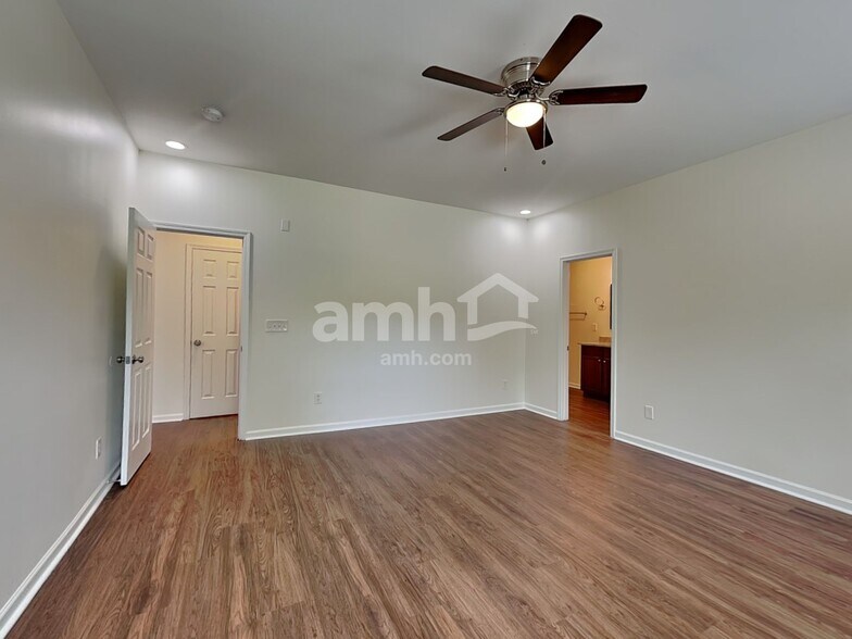 Building Photo - 7305 Ethans Way