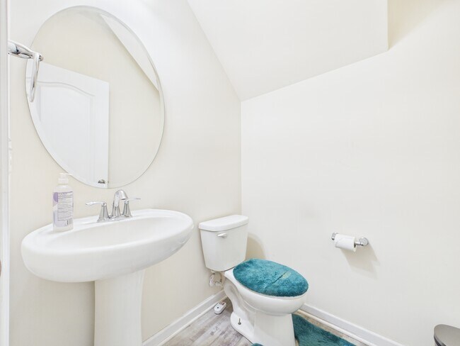 Building Photo - 1379 Corey Cabin Ct