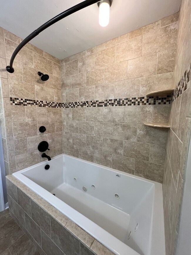 Building Photo - 2508 Crosstimbers Terrace