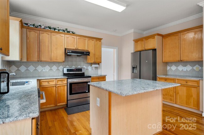 Building Photo - 11520 McGinns Trace Ct
