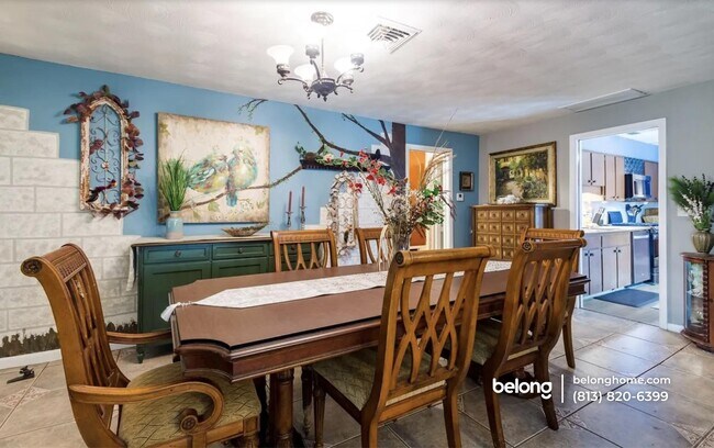 Building Photo - 4111 Haines Rd N