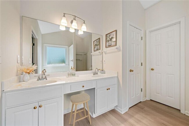 Building Photo - 1595 Hill Crossing Ct