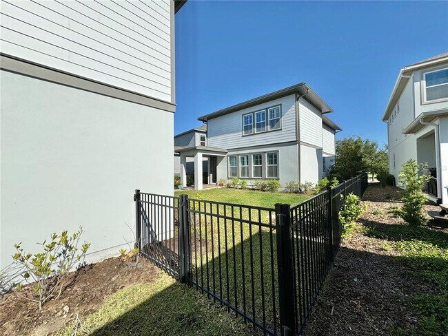 Building Photo - 6851 Arnoldson St