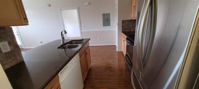 Building Photo - 14328 Fredricksburg Dr