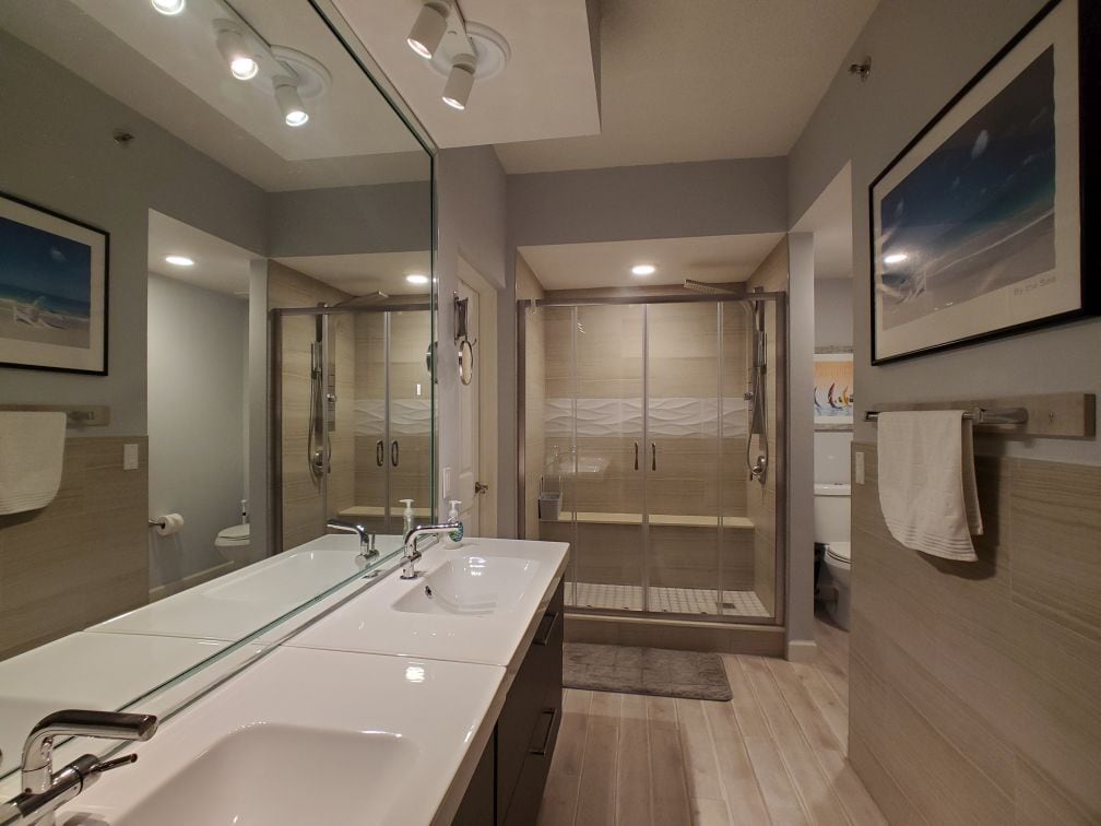 Bathroom - 3245 NE 184th St