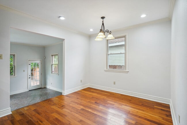 Building Photo - 4232 Cadiz St