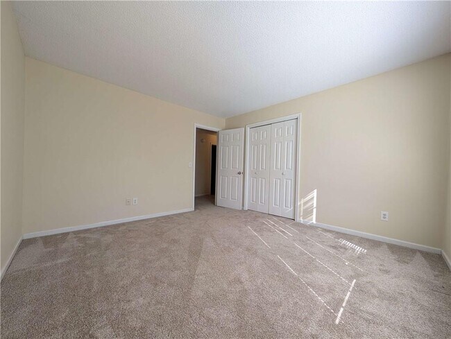 Building Photo - 2155 Southbrook Ridge NW