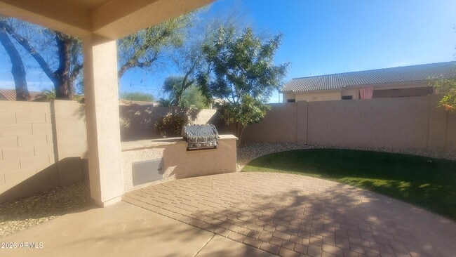 Building Photo - 1903 E Jade Pl