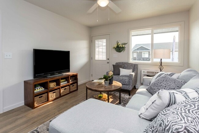 Building Photo - 2 Bedroom, Single-story Townhomes for rent in Madrid, IA