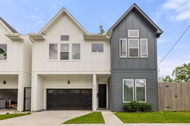 Building Photo - 5504 Texas St