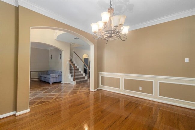 Building Photo - 5803 Song Ridge Ct