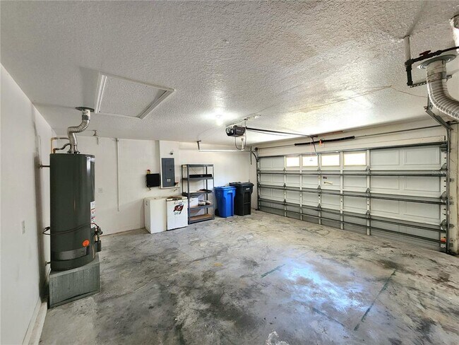 Building Photo - 322 Summer Sails Dr