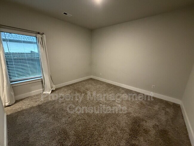 Building Photo - 14872 Demarie Ln