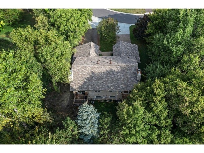 Building Photo - 5535 Lindsay St