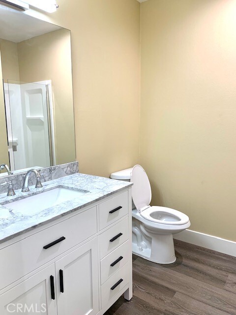 Building Photo - 1726 S Walnut Ave