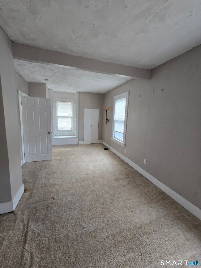 Building Photo - 77 Nixon Ave