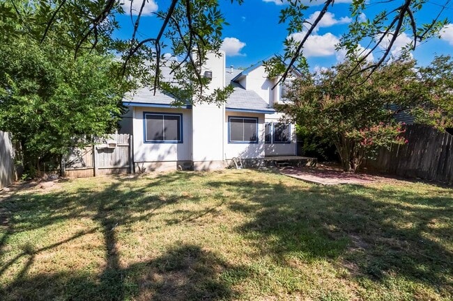 Building Photo - 6415 Jennings Dr