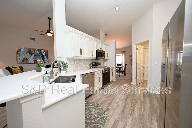 Building Photo - 5179 White Egret Ln