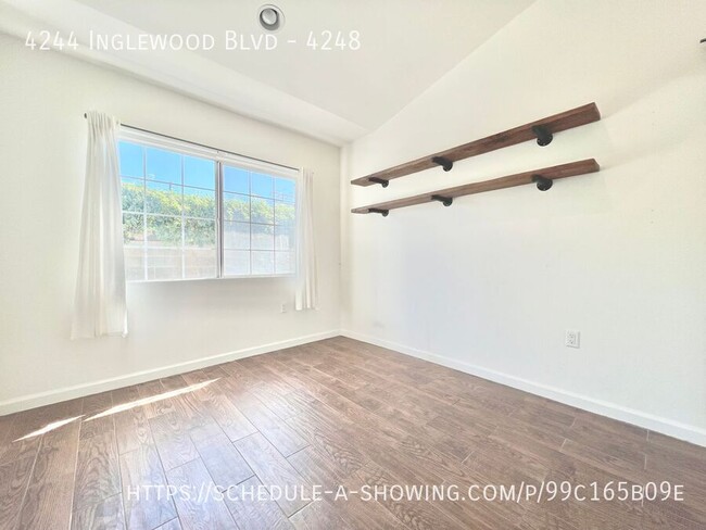 Building Photo - Beautiful remodeled 2 Bedroom + 2 Bath + L...