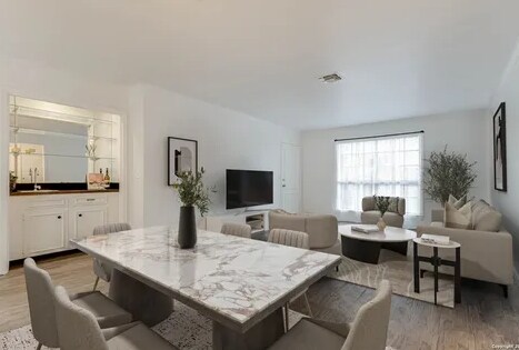 Building Photo - 7834 Broadway-278.9