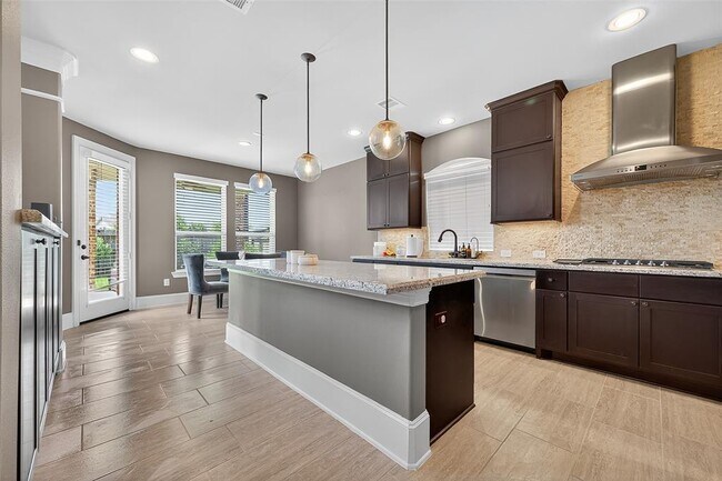 Building Photo - 30148 Southern Sky Dr