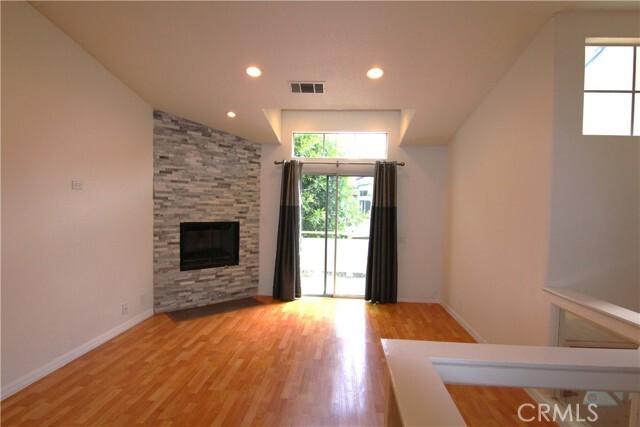 Building Photo - 15349 Hunsaker Ave