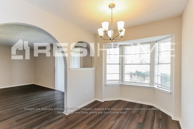 Building Photo - 302 Carol Dr