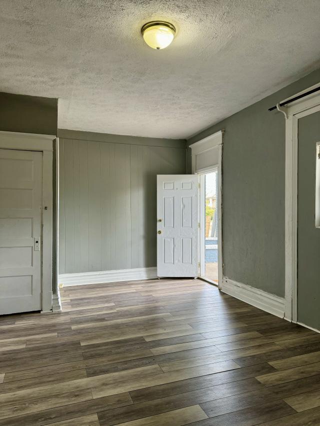 Building Photo - 3 bedroom in Huntington WV 25701