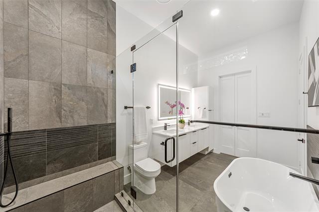 Building Photo - 1115 Muncie Ave