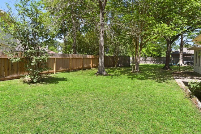 Building Photo - Charming 4-Bedroom Home in Spring, TX