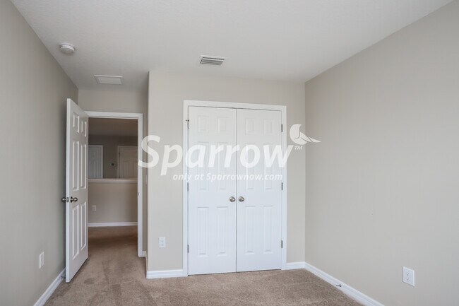 Building Photo - 18840 Deer Tracks Loop