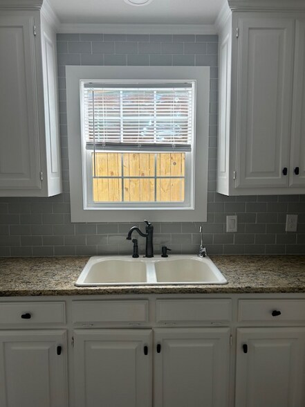 Building Photo - 3993 Byrd Ln