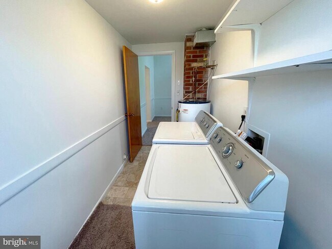 Building Photo - 44970 Serenity Farm Ln