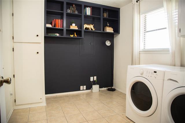 Building Photo - 405 S Colorado St