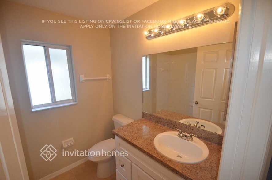 Building Photo - 1327 Windjammer Pl