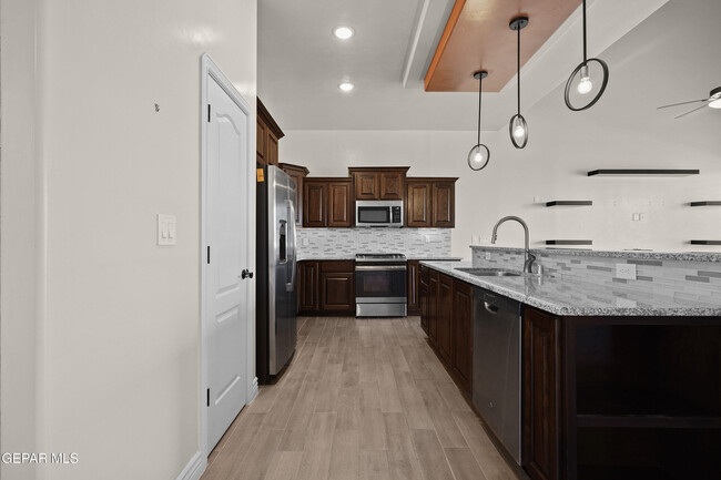 Building Photo - 12333 Desert Dove Ave