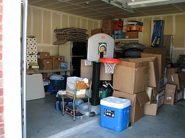 Building Photo - 2313 Orchid Dr
